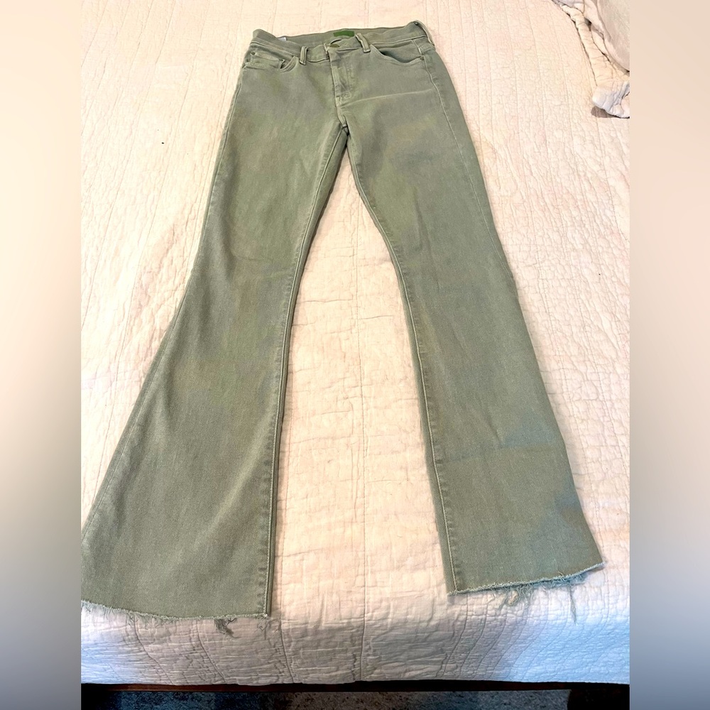 MOTHER Weekender Fray green jeans, size 27